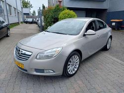 Beige, metallic lak Gebruikt 2009 Opel Insignia Business MPV | € 3.250 (Iets duurder)