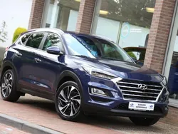 Blauw, metallic lak Gebruikt 2019 Hyundai Tucson Premium SUV | € 21.950 (Eerlijke prijs)
