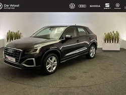 Zwart, metallic lak Gebruikt 2021 Audi Q2 Business SUV | € 26.495 (Eerlijke prijs)