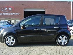 Zwart Gebruikt 2005 Renault Modus Luxe MPV | € 1.499 (Goede deal)