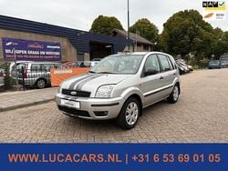 Grijs Gebruikt 2004 Ford Fusion Trend MPV | € 1.295 (Goede deal)