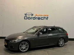 Grijs Gebruikt 2016 BMW 320 Executive Stationwagen | € 20.850 (Iets duurder)