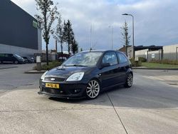 Zwart Gebruikt 2006 Ford Fiesta ST Hatchback | € 3.050 (Eerlijke prijs)