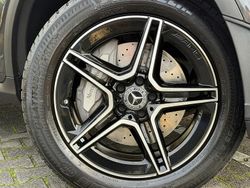 Grijs (metallic) Gebruikt 2021 Mercedes GLC300 Business Coupé | € 48.950 (Super prijs)