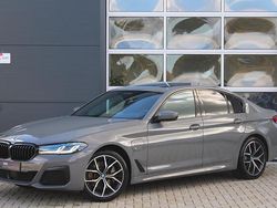 Grijs Gebruikt 2022 BMW 530e M Sport Sedan | € 42.900 (Duur)