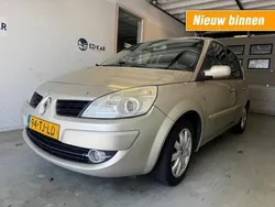 Beige Gebruikt 2006 Renault Scénic II MPV | € 1.995 (Goede deal)