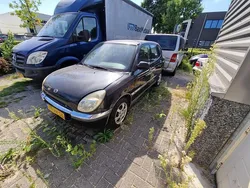 Zwart Gebruikt 2001 Daihatsu Sirion Hatchback | € 395 (Goede deal)
