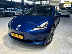 Blauw Gebruikt 2020 Tesla Model 3 Standard Range Sedan | € 15.744 (Eerlijke prijs)