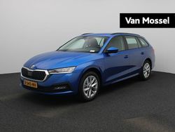 Blauw Gebruikt 2024 Skoda Octavia Business Line Stationwagen | € 32.844 (Iets duurder)