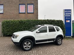 Wit Gebruikt 2017 Dacia Duster Lauréate SUV | € 10.995 (Eerlijke prijs)