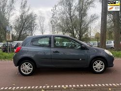 Blauw Gebruikt 2007 Renault Clio II Extreme Hatchback | € 1.099 (Goede deal)