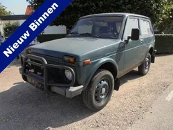 Groen Gebruikt 2002 Lada niva SUV | € 3.750