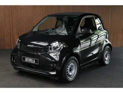Zwart, metallic lak Gebruikt 2021 Smart ForTwo Electric Drive Hatchback | € 12.750