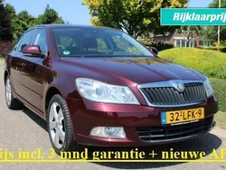 Rood Gebruikt 2010 Skoda Octavia Elegance Hatchback | € 4.400 (Eerlijke prijs)