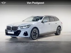 Grijs Gebruikt 2024 BMW 530e M Sport Stationwagen | € 68.995