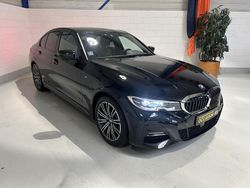 Zwart Gebruikt 2020 BMW 330e M Sport Sedan | € 29.850 (Eerlijke prijs)