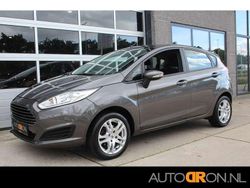 Grijs Gebruikt 2015 Ford Fiesta Style Hatchback | € 5.995 (Eerlijke prijs)