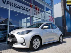 Zilver Gebruikt 2021 Toyota Yaris Hybrid Hatchback | € 21.850 (Goede deal)