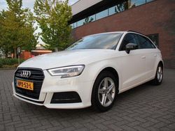 Wit Gebruikt 2019 Audi A3 Sportback Sport Hatchback | € 18.999 (Goede deal)