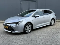 Grijs Gebruikt 2021 Toyota Corolla Executive Stationwagen | € 26.980 (Eerlijke prijs)