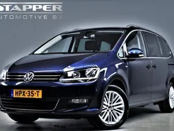Blauw, metallic lak Gebruikt 2015 VW Sharan Comfortline MPV | € 20.995 (Eerlijke prijs)
