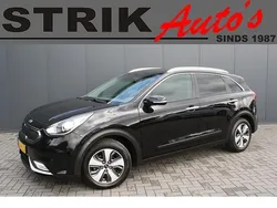Zwart Gebruikt 2017 Kia Niro First Edition SUV | € 14.649 (Eerlijke prijs)