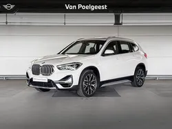Mineralweiss metallic (wit metallic) Gebruikt 2020 BMW X1 Comfort Edition SUV | € 35.900 (Eerlijke prijs)