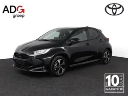 Zwart Gebruikt 2024 Toyota Yaris Edition Hatchback | € 24.900 (Eerlijke prijs)