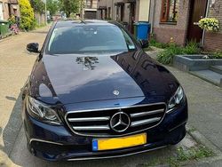 Blauw Gebruikt 2019 Mercedes E220 AMG Sedan | € 24.000 (Eerlijke prijs)