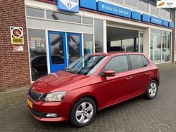 Rood Gebruikt 2015 Skoda Fabia Style Hatchback | € 9.250 (Eerlijke prijs)