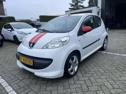 Wit Gebruikt 2009 Peugeot 107 Hatchback | € 2.750 (Goede deal)