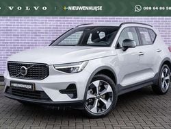 Grijs Gebruikt 2024 Volvo XC40 Plus SUV | € 41.899 (Eerlijke prijs)