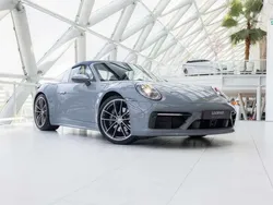 Grijs Gebruikt 2024 Porsche 992 Sport Cabriolet | € 209.750 (Eerlijke prijs)