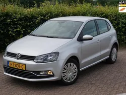 Grijs, metallic lak Gebruikt 2015 VW Polo Comfortline Hatchback | € 10.950 (Eerlijke prijs)