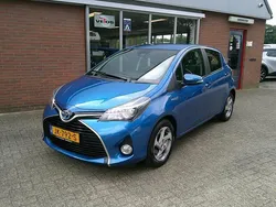 Blauw Gebruikt 2016 Toyota Yaris Trend Hatchback | € 9.950 (Eerlijke prijs)