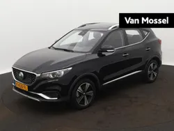 Zwart Gebruikt 2021 MG ZS Luxury Sedan | € 16.995 (Eerlijke prijs)