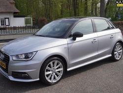 Grijs Gebruikt 2015 Audi A1 Sportback S-Line Hatchback | € 12.400 (Iets duurder)