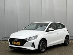 Wit Gebruikt 2024 Hyundai i20 Comfort Hatchback | € 22.490 (Eerlijke prijs)