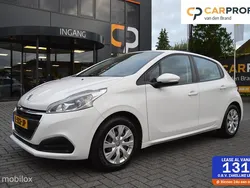 Wit Gebruikt 2017 Peugeot 208 Allure Hatchback | € 7.950 (Goede deal)