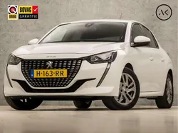 Wit, metallic lak Gebruikt 2020 Peugeot 208 Sport Hatchback | € 10.945 (Eerlijke prijs)