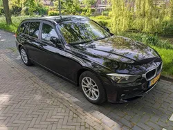 Zwart Gebruikt 2014 BMW 316 Executive Stationwagen | € 7.499 (Eerlijke prijs)