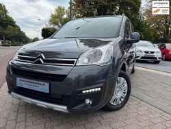 Grijs Gebruikt 2016 Citroën Berlingo PureTech MPV | € 9.995 (Goede deal)