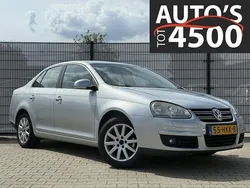 Grijs Gebruikt 2009 VW Jetta Comfortline Sedan | € 2.750 (Eerlijke prijs)