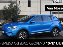 , metallic lak Nieuw 2024 MG ZS Comfort Sedan | € 32.472 (Eerlijke prijs)