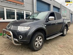 Grijs Gebruikt 2011 Mitsubishi L200 Invite Pickup | € 9.950