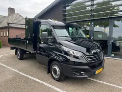 Zwart Gebruikt 2023 Iveco Daily Van | € 34.950