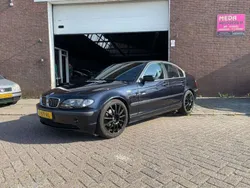 Zwart, metallic lak Gebruikt 2005 BMW 316 Sedan | € 2.749 (Eerlijke prijs)