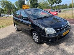 Zwart Gebruikt 2004 Nissan Almera Tino Acenta MPV | € 1.799 (Iets duurder)