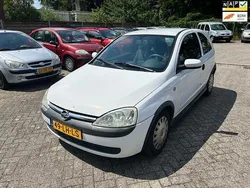 Wit Gebruikt 2003 Opel Corsa Sport Hatchback | € 950 (Eerlijke prijs)