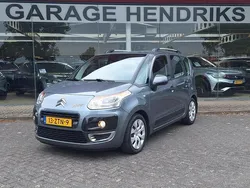 Grijs, metallic lak Gebruikt 2013 Citroën C3 Picasso Tendance MPV | € 7.845 (Eerlijke prijs)